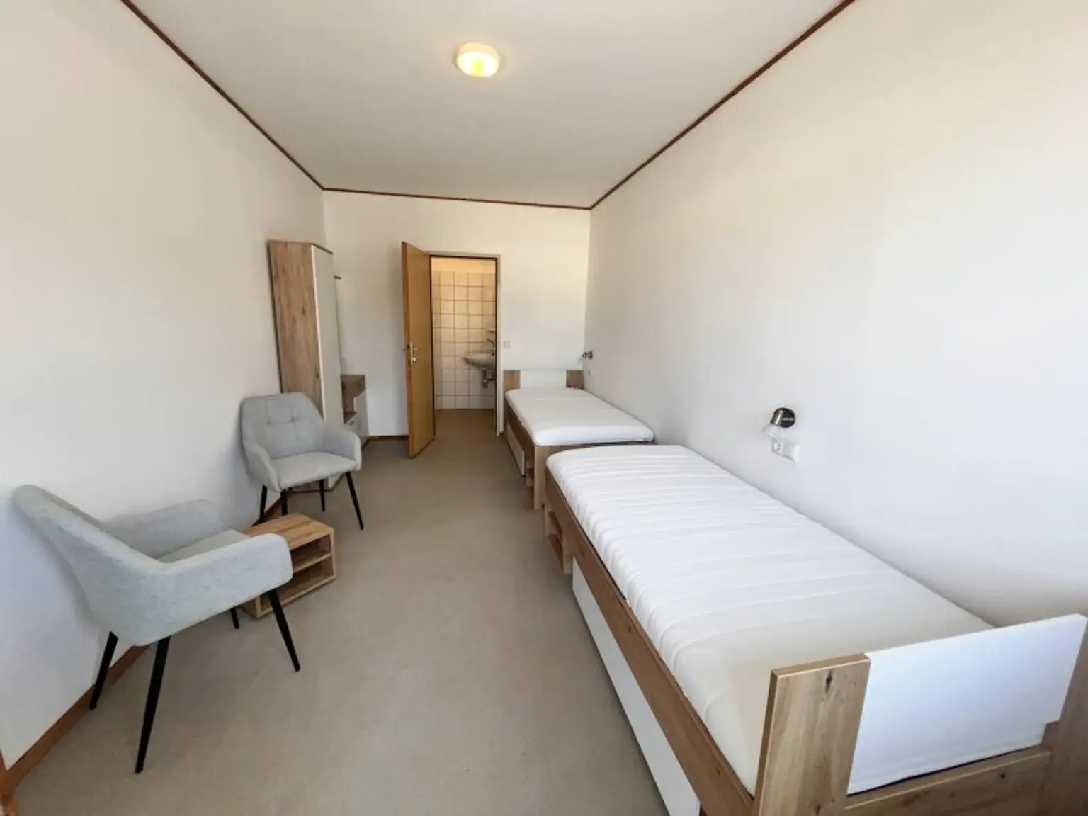 GÄSTEHAUS mit 17 abgeschlossenen Appartements zu vermieten!