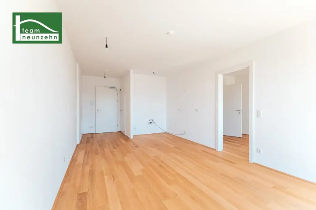 Alles was man sich wünscht – kostengünstige Heizung/“Kühlung“ über Erdwärme, PV-Anlage, weitläufige Grünflächen