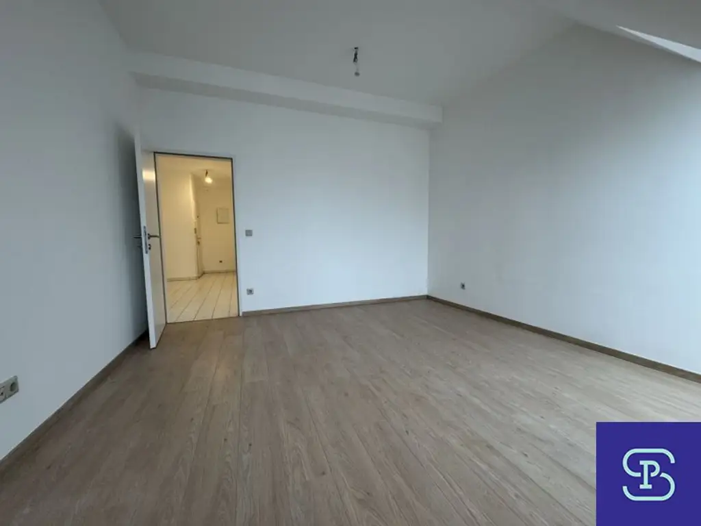 Provisionsfrei: Unbefristete 77m² DG-Wohnung mit Lift - 1100 Wien