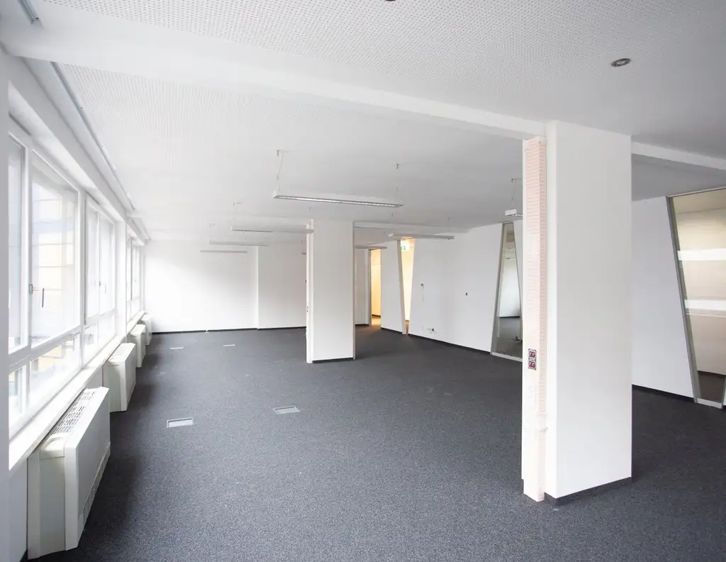 Moderne Bürofläche mit 465 m²