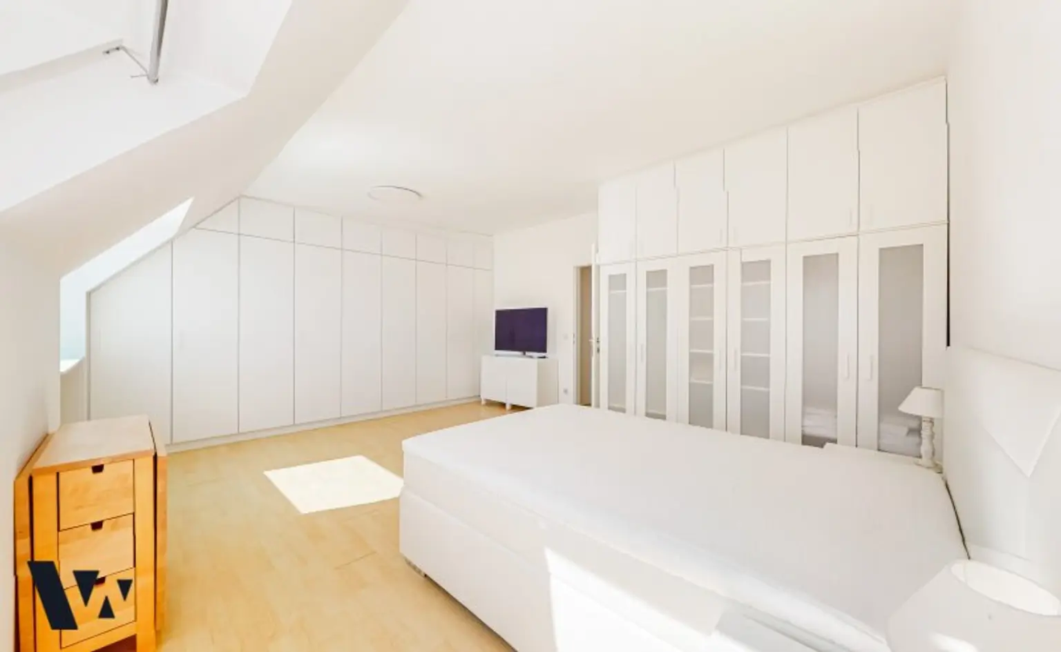 CHARMANTE GARCONNIERE MIT GRÜNBLICK & TG-STELLPLATZ IN GERSTHOF