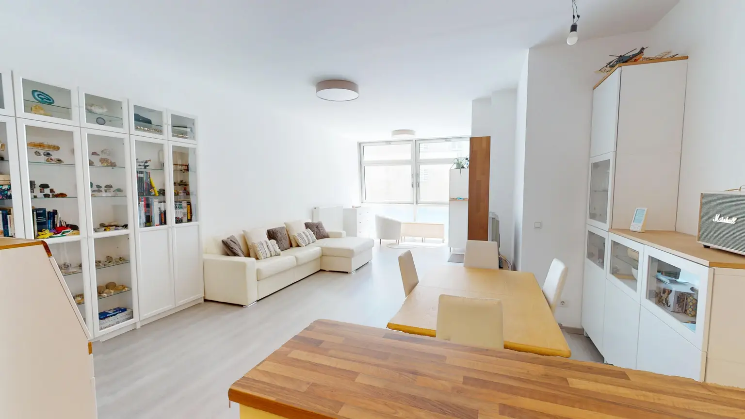 Großzügige 90 m² Wohnung mit Loggia, Grünblick und Top-Anbindung