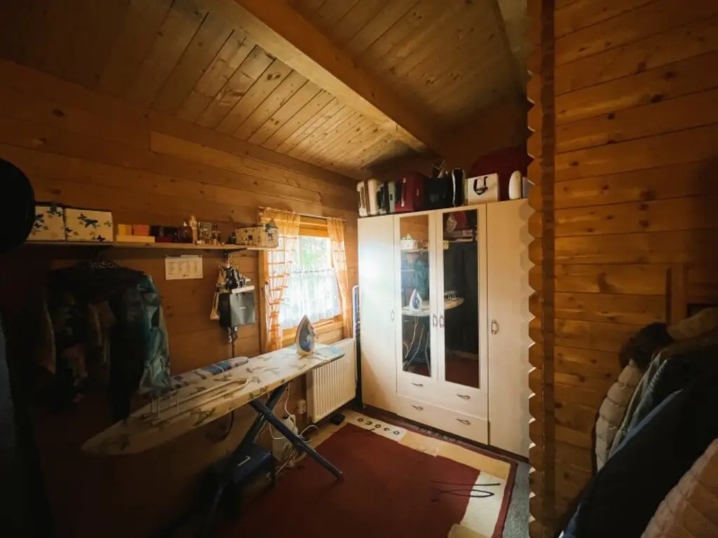 Einfamilienhaus mit Charme und Potenzial in der Schwarzlackenau - Superädifikat