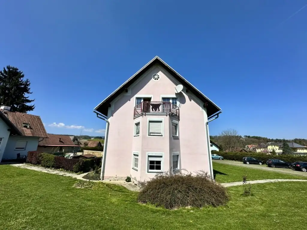 Attraktives Zinshaus in Eibiswald: Pflegeleichtes Renditeobjekt mit Grünblick!