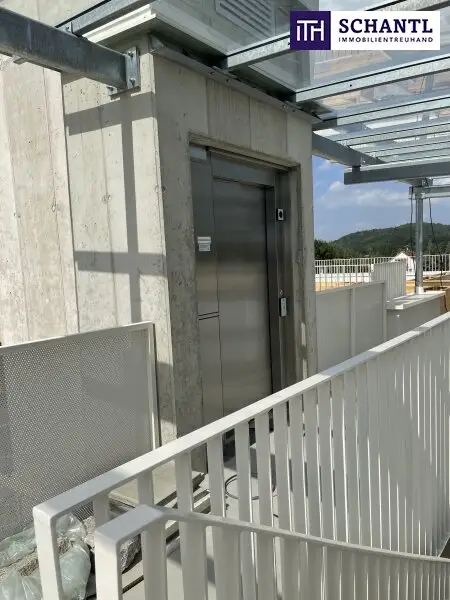 RIESIGE DACHTERRASSE + HOCHWERTIGE AUSSTATTUNG + SÜD/WEST Ausrichtung! + Tiefgarage! Nur 7 Min. von Graz entfernt!!