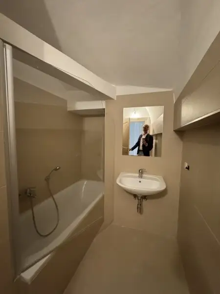 NEU! Geräumige 2,5-Zimmerwohnung im Beethovenhaus zu vermieten!
