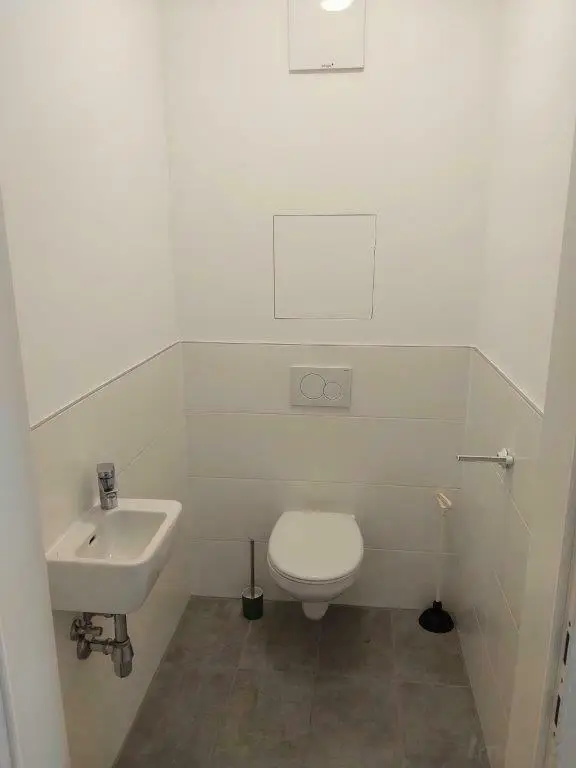 Großzügige 5-Zimmer-Gartenwohnung mit Tiefgaragenplatz in Villenviertel zwischen UNI und LKH - Nähe Hilmteich ab sofort zu vermieten!