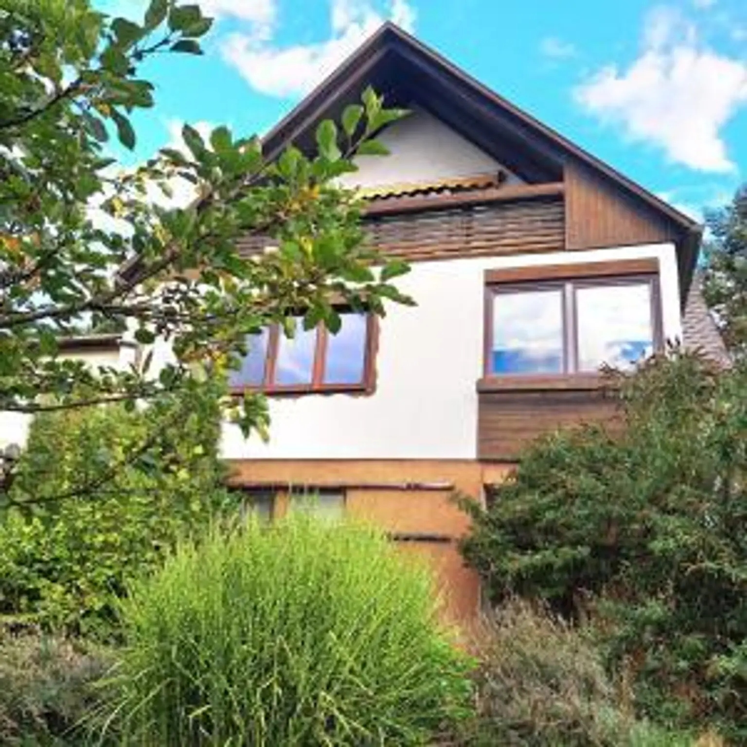 PLATZ FÜR 2 WOHNEINHEITEN