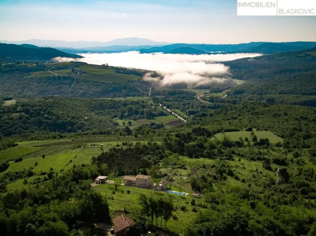 Charmante Villa im Grünen mit fabelhafter Aussicht in die Natur
