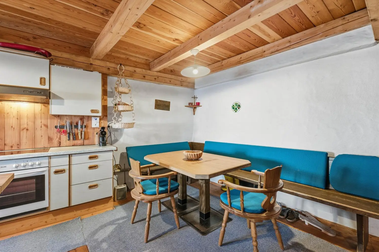 Weinkultur erleben im Ort für Genießer – Weinkeller, Presshaus & Weingarten vereint