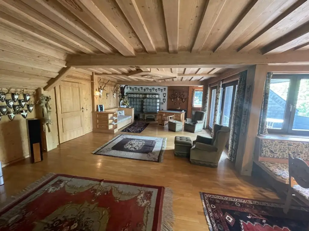 HERRSCHAFTSVILLA IN EXKLUSIVSTER GRAZER LAGE AM ROSENBERG