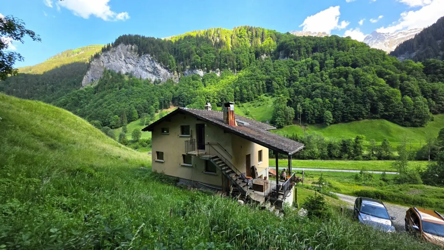 Zweifamilienhaus im Ferien-und Ski Gebiet