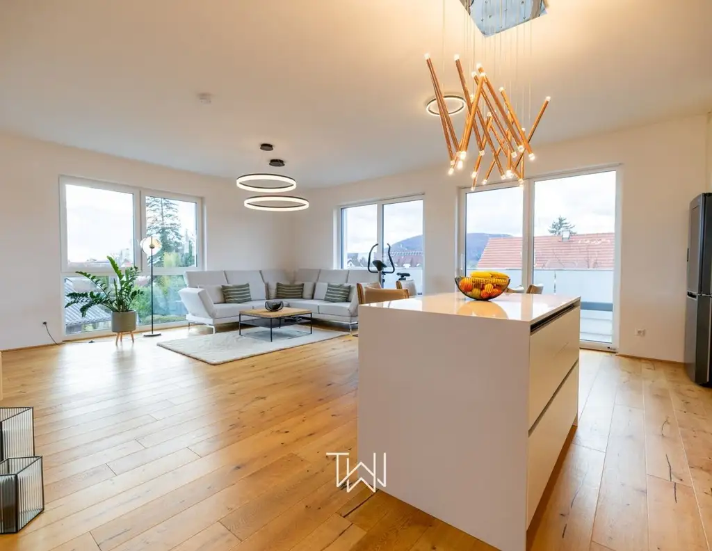 Exklusive 4-Zimmer-Penthouse-Wohnung | edle Ausstattung | hochwertige Qualität | Parkplatz vorhanden