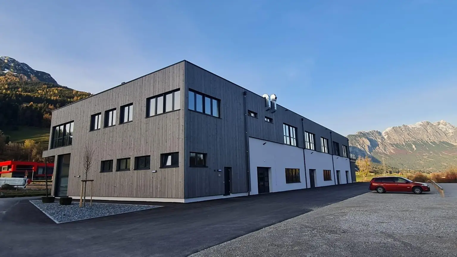 die Anlage von außen (2)