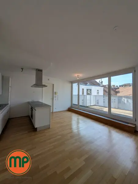 Außergewöhnliche Dachgeschoßwohnung mit viel Sonnenlicht