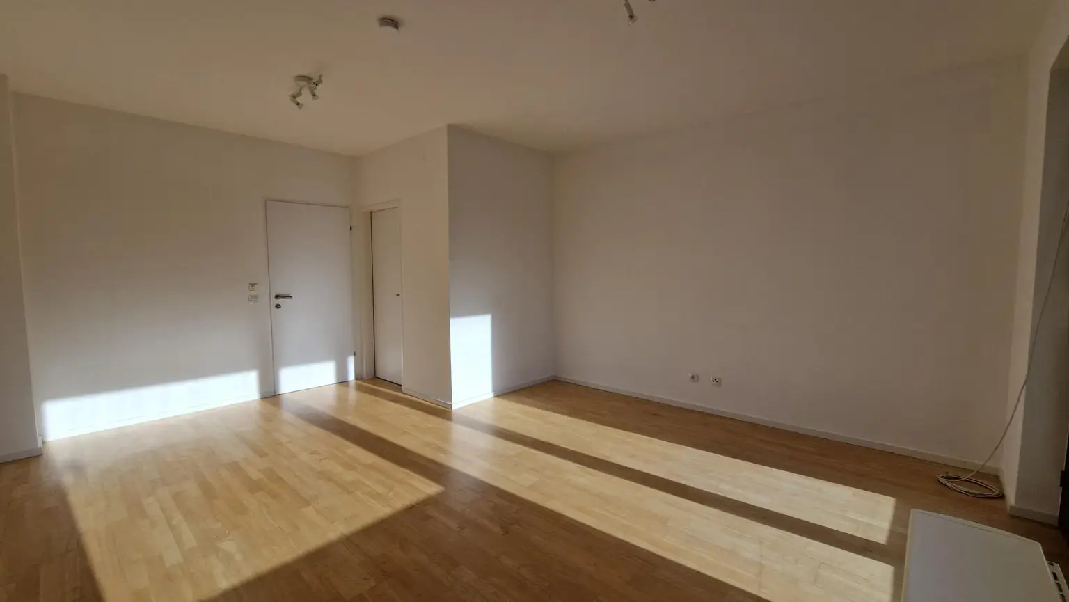 Modernisierte 2-Zimmer-Wohnung mit Loggia in begehrter Lage