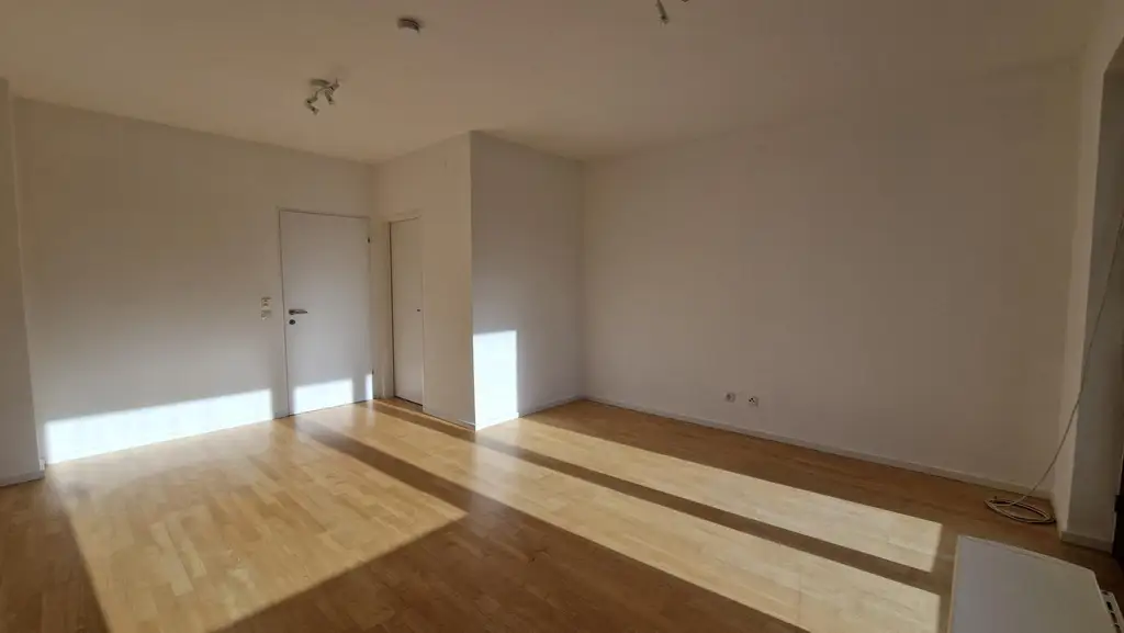 Modernisierte 2-Zimmer-Wohnung mit Loggia in begehrter Lage