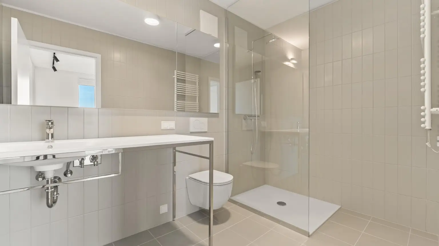 DC-Flats - Terrassenwohnung im obersten Tower Stock - mit Blick über Wien - 3 Zimmer