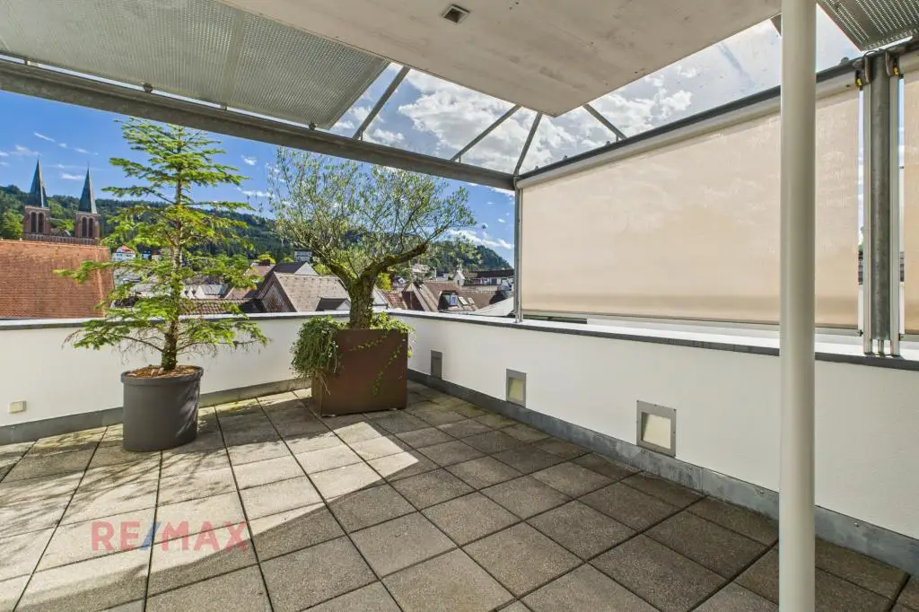 Innenstadt-Luxus: 247 m² pure Eleganz auf zwei Wohnebenen