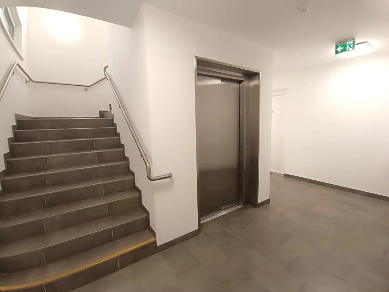Neubau! Siedlung Rustenfeld! 2-Zimmer Wohnung im DG mit Dachterrasse! ! Stellplatz in Tiefgarage optional verfügbar!