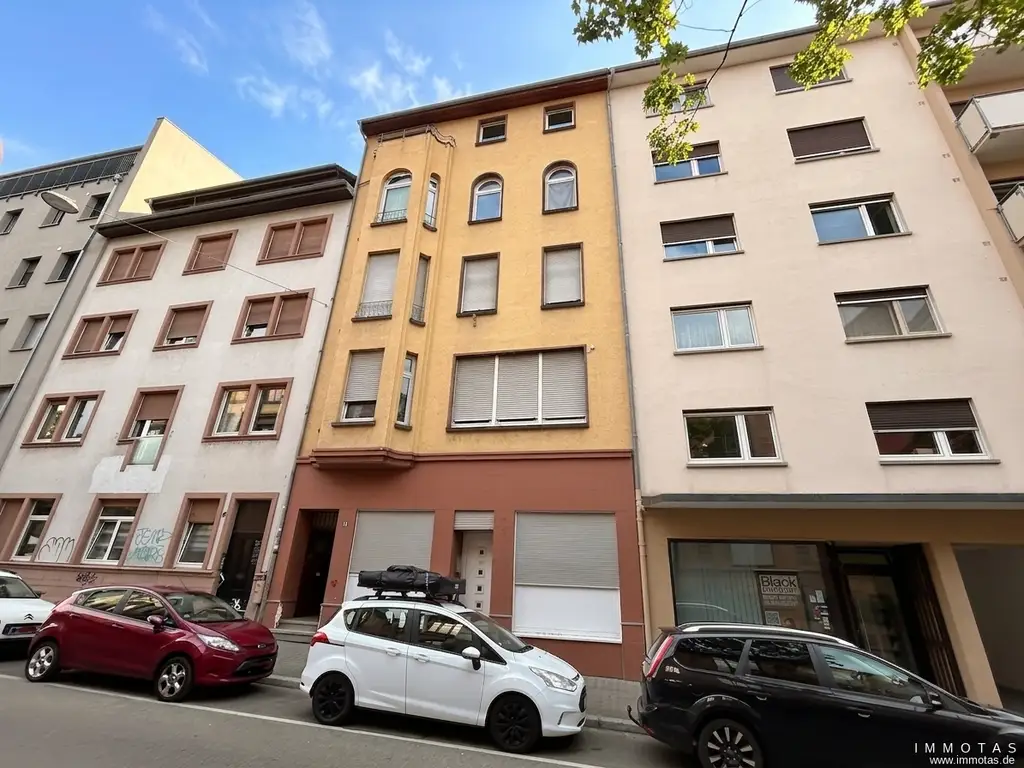 BIETERVERFAHREN – PROVISIONSFREI für Käufer – 3 ZKB im 4. OG mit Balkon - bezugsfrei - kein Aufzug