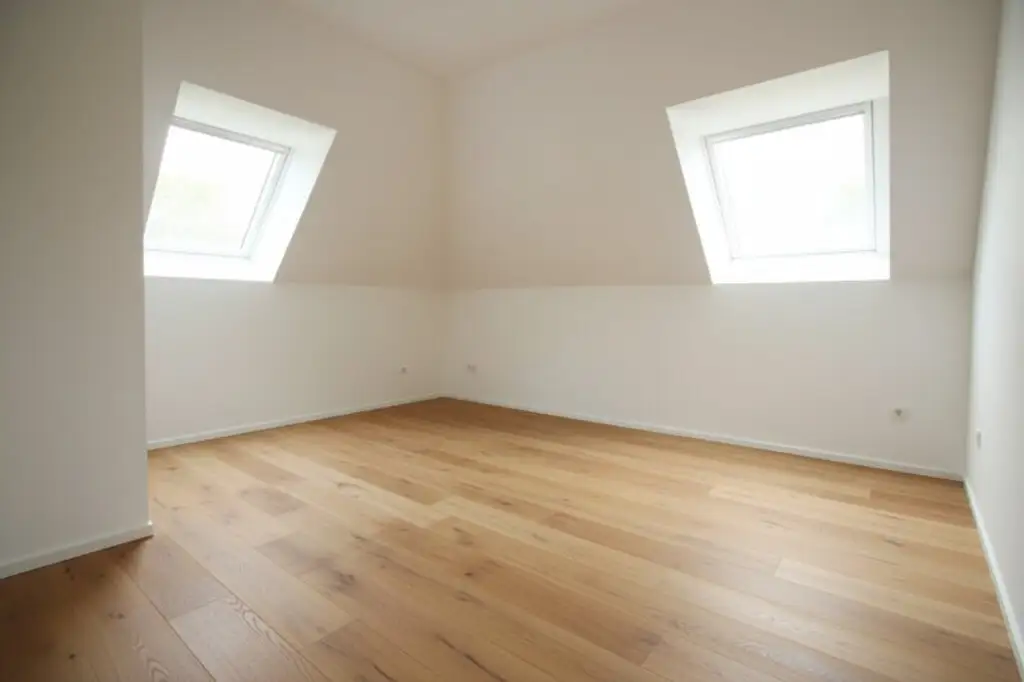 FAMILIENSCHATZ in kleinem Wohnbauprojekt | großzügiges 5-Zimmer Reihenhaus mit eigenem Pool & 1.000 m² Garten | TOP 5