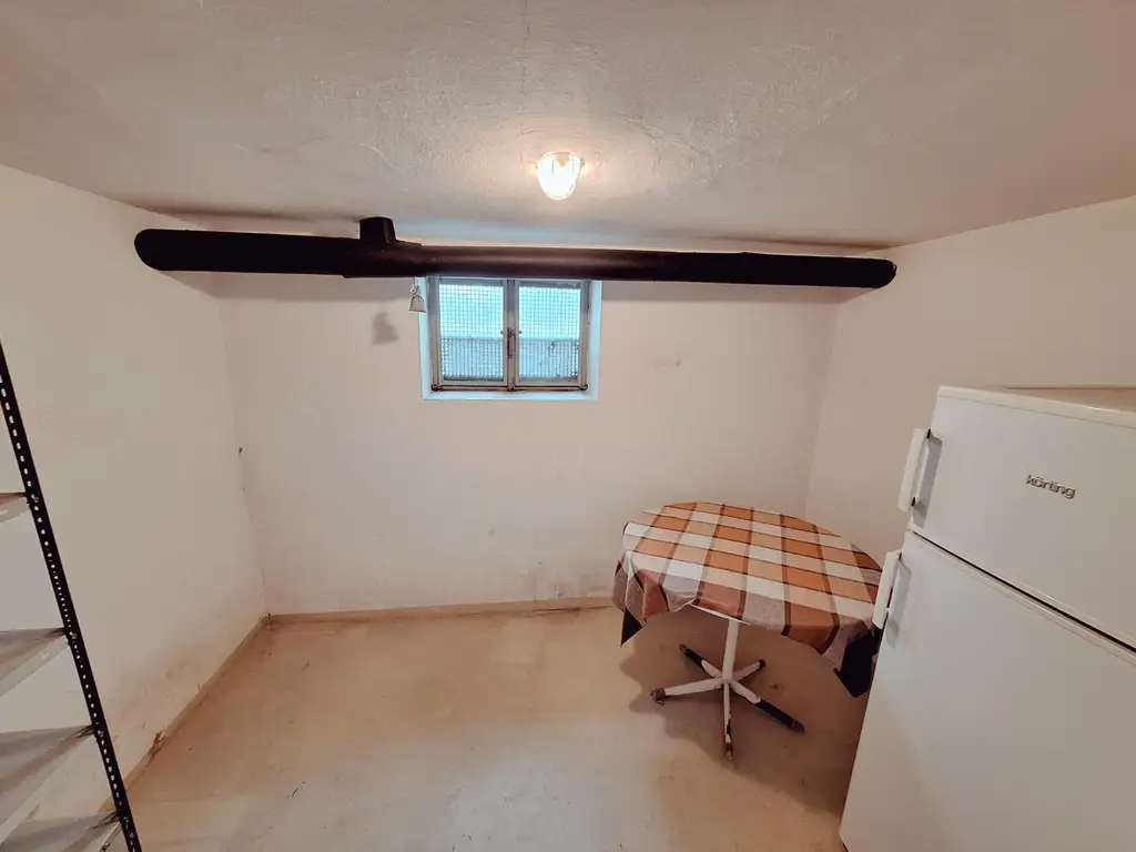 Einfamilienhaus mit grossem Grund