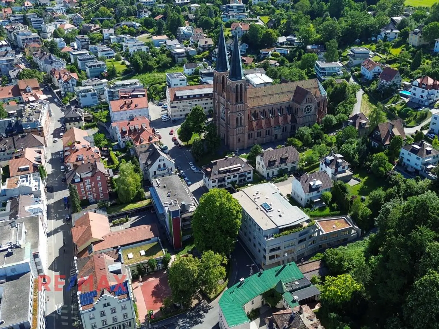 Urbanes Arbeiten in perfekter Balance - Ihr neuer Standort: Zentral, ruhig und exklusiv