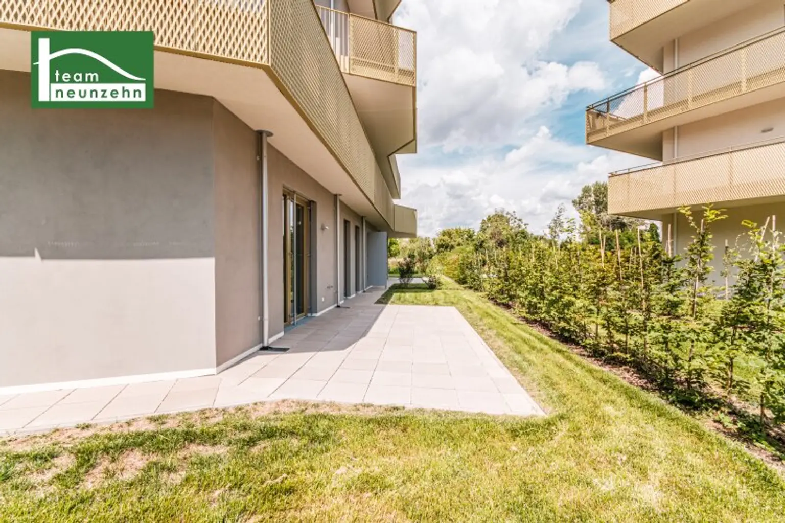 „Hirschfeld – Naturnah wohnen“ – Niedrig-Energie-Standard-Neubau in begehrter Grün-Ruhelage! - JETZT ZUSCHLAGEN