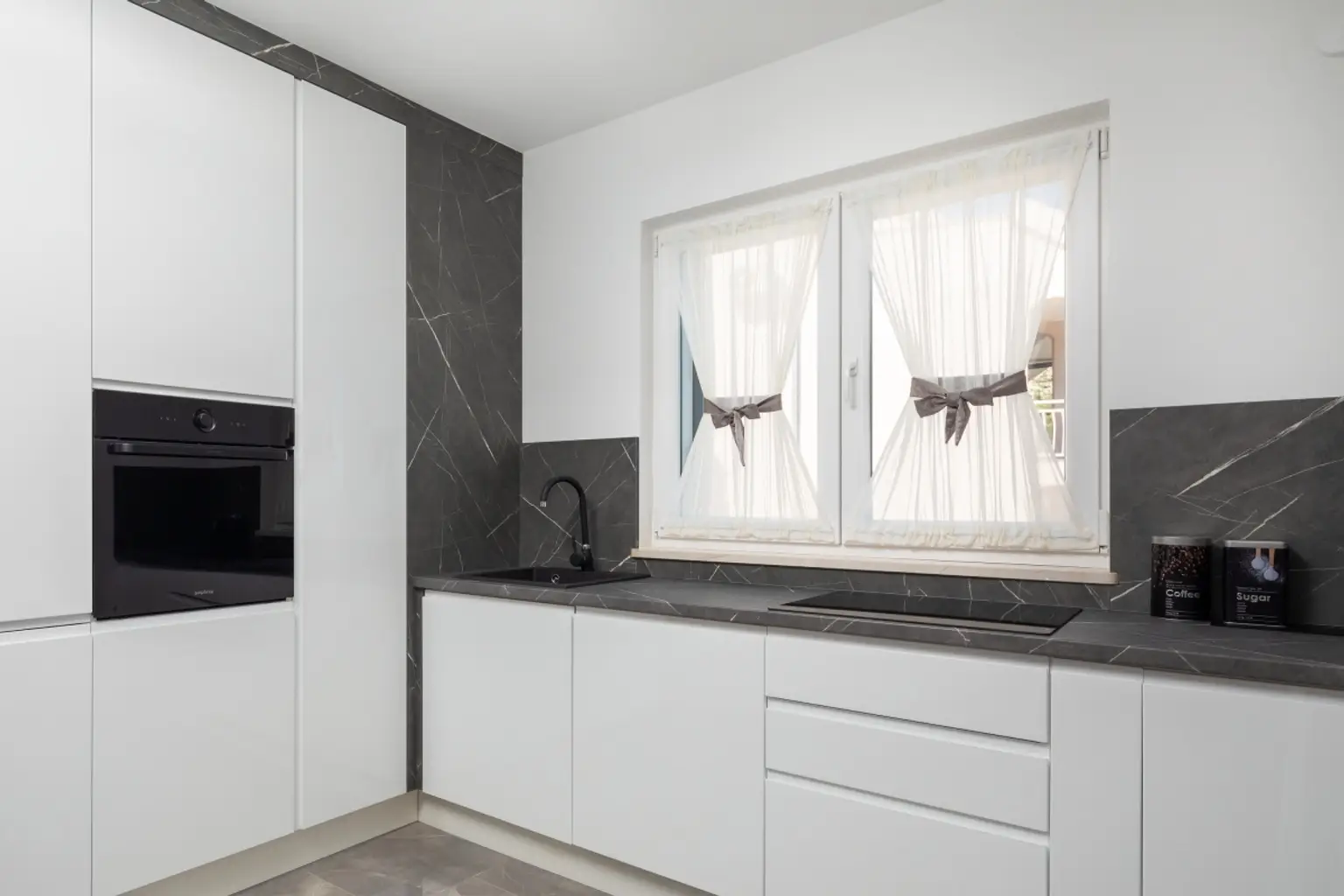 G | ++ MARINA bei TROGIR ++ Apartments direkt am Meer, 1. Reihe | Prima Service Immobilien