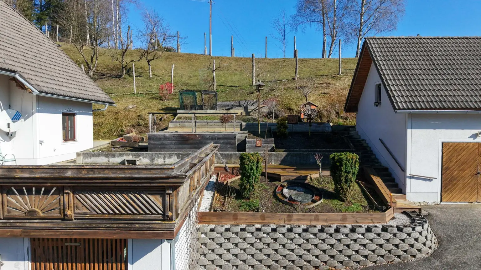 Terrasse-Grund