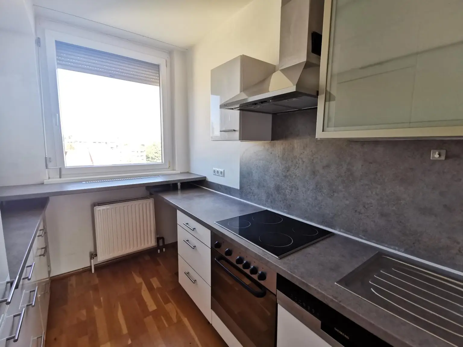 Helle 3-Zimmer-Wohnung mit Loggia - WG geeignet!