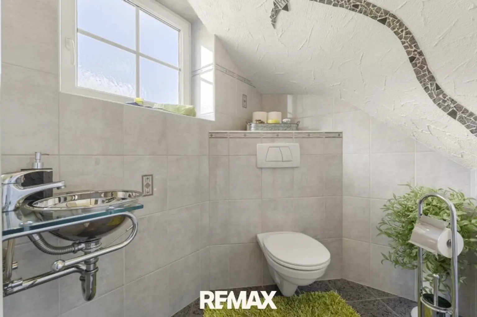 Toilette im Erdgeschoss