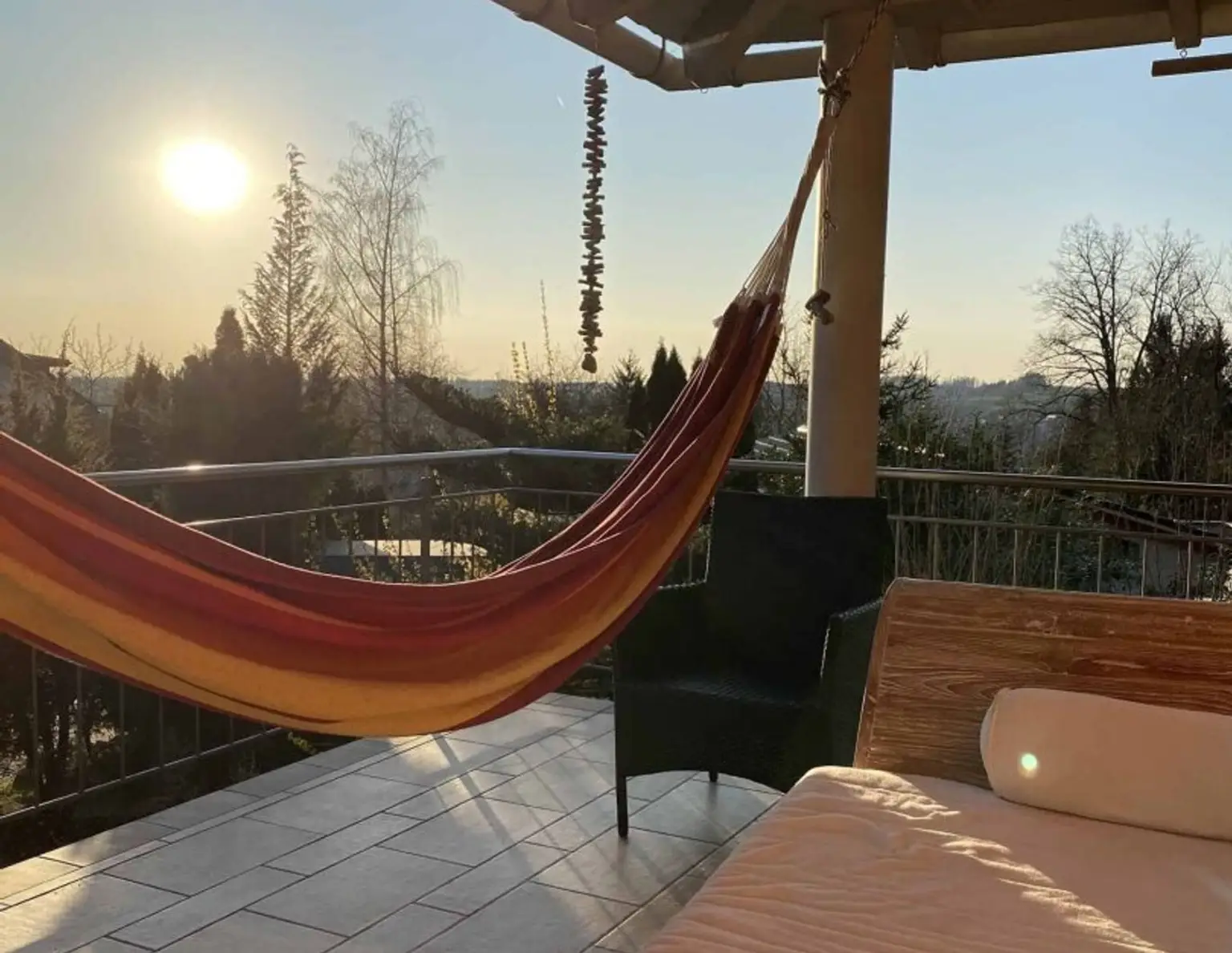 Traumhafter Bungalow mit Einliegerwohnung - hier vereint sich Platz & Komfort!