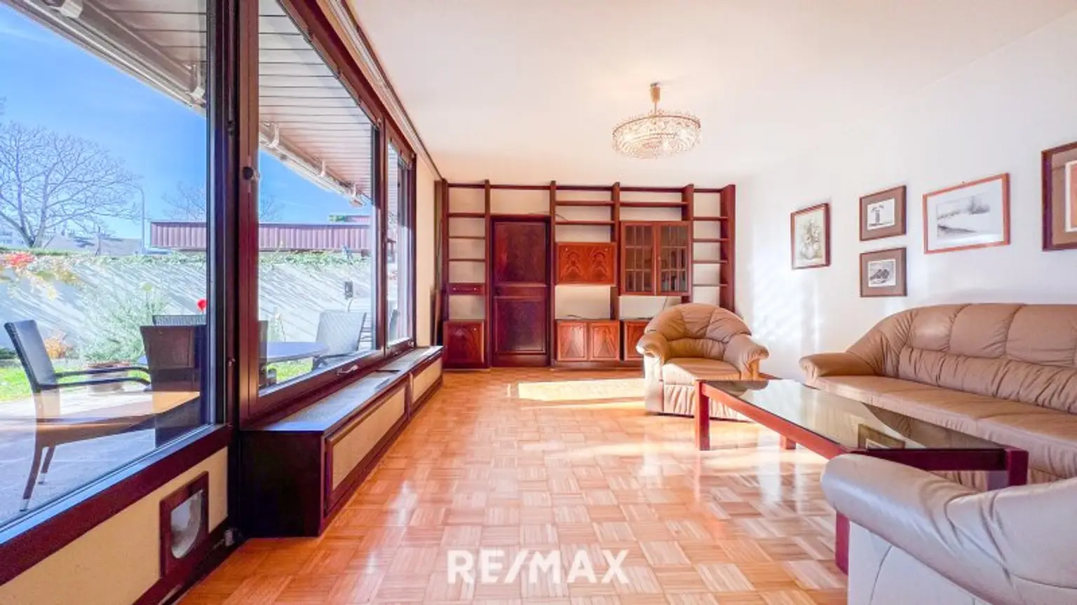 Bungalow - 4-Zimmer mit Pool und Sauna sowie privater Garten