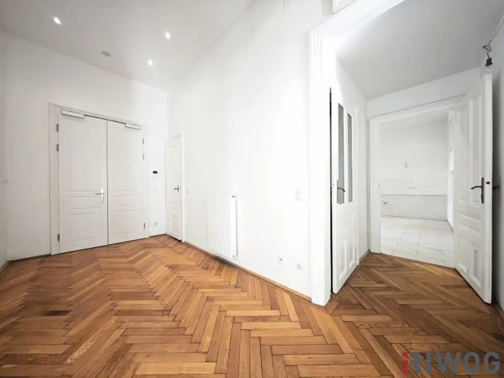 Topsaniertes Stilaltbaubüro in Naschmarktnähe | sehr hell | 154m² mit 4 bis 5 Zimmern | Luftwärmepumpe