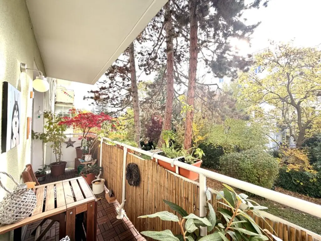 Anspruchsvoll wohnen, in bester Ruhelage, südseitiger Balkon, Gartenmitbenutzung