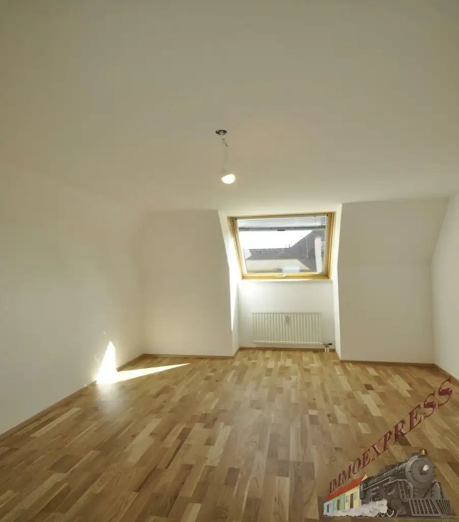 Exklusive Dachterrassenwohnung mit Tiefgarage und bester Fernsicht Nähe EKZ Bühl-Center