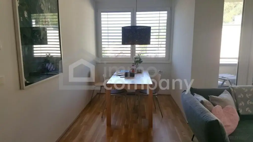 WATTENS neuwertige 2 Zimmer Mietwohnung mit Topausstattung + 2 Tiefgaragenplätze