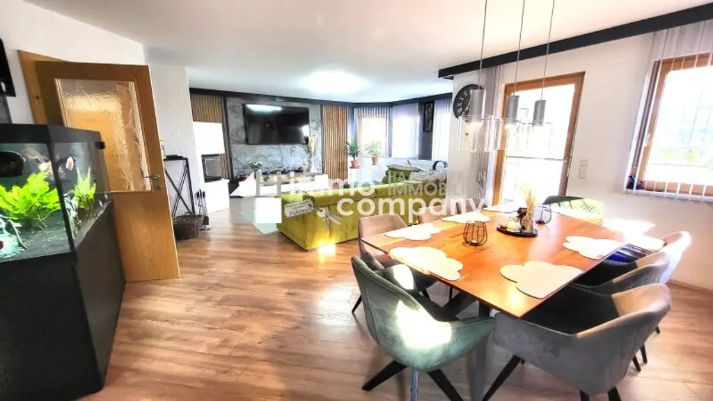 Leben und Arbeiten in Perfektion – Traumhaus mit Panoramablick in ruhiger Sackgassenlage
