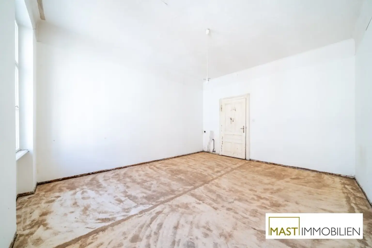 *NEU* Sanierungsbedürftige 1-Zimmer Wohnung