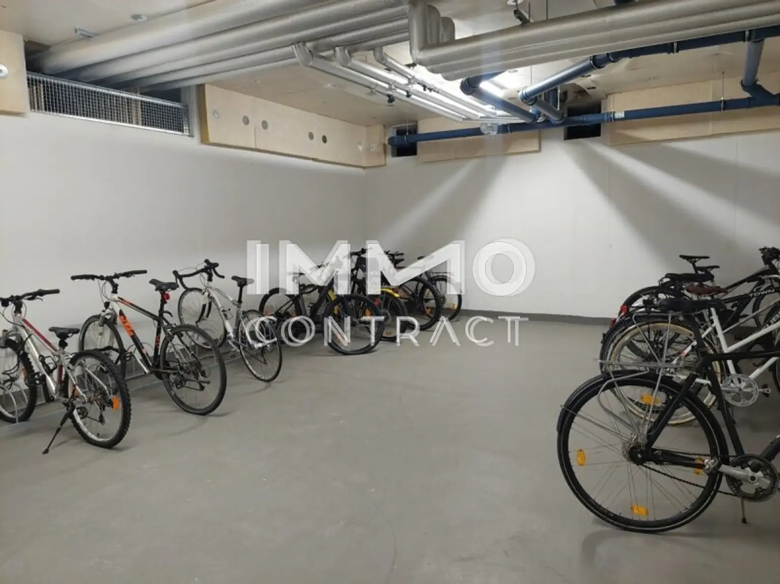 f20bcdcb-2128-47a0-8d53-4be93a71929c