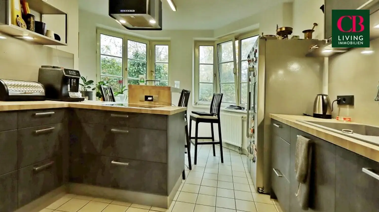 Großzügige 3- Zimmerwohnung in zentraler Grünruhelage!