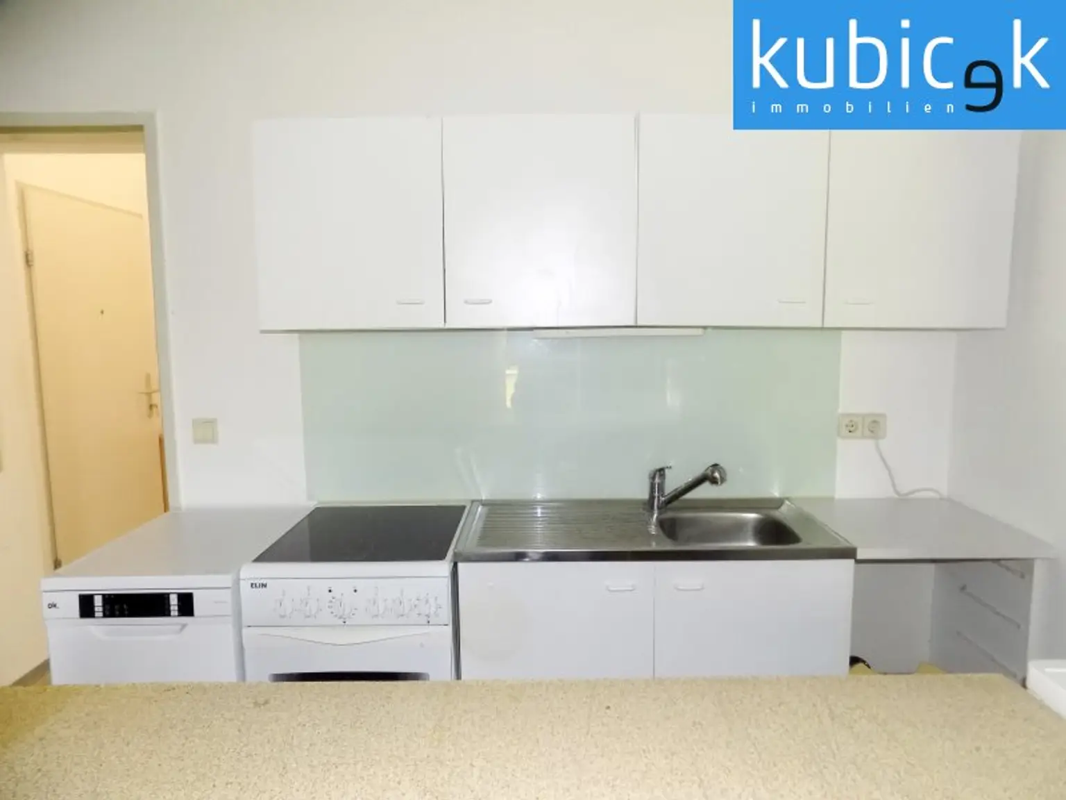 Altbau-Garconniere mit Gartenanteil in Hofruhelage Nähe U2