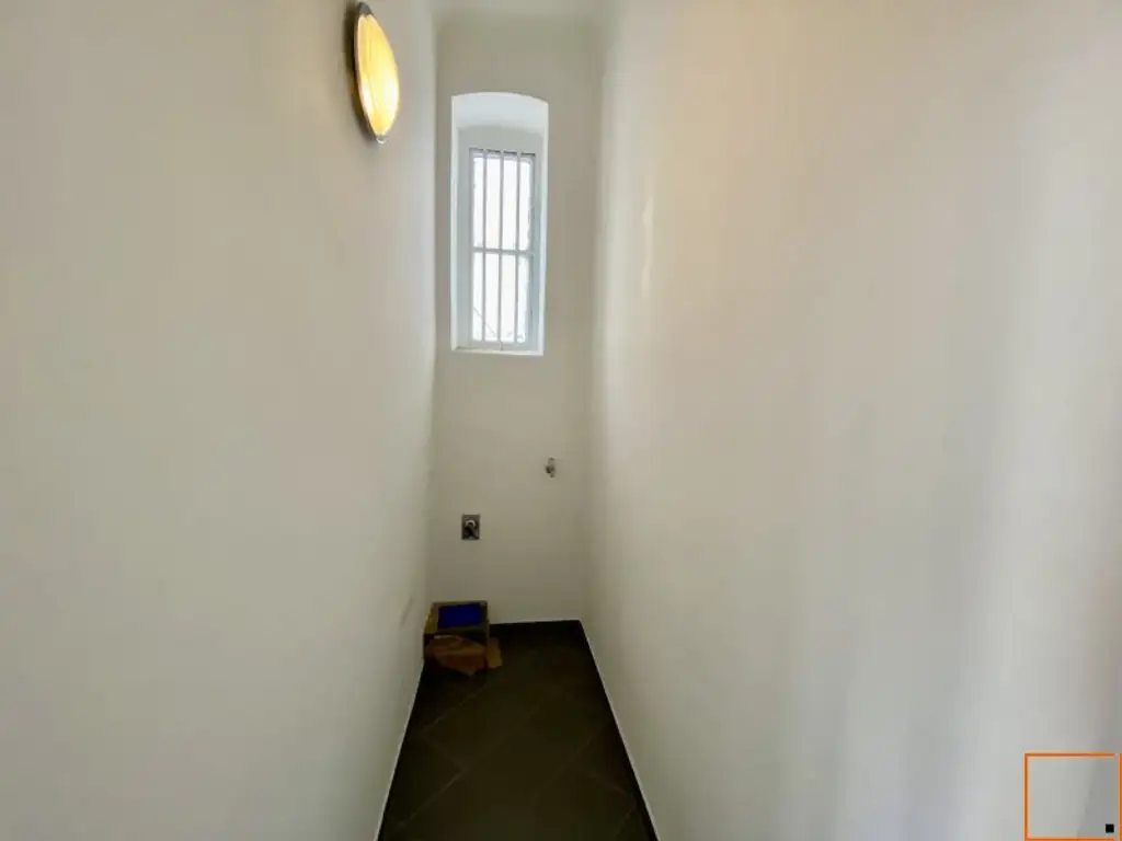 WIEN MITTE:  Charmante 3,5 Zimmer Altbauwohnung mit Balkon  und TOP Verkehrsanbindung