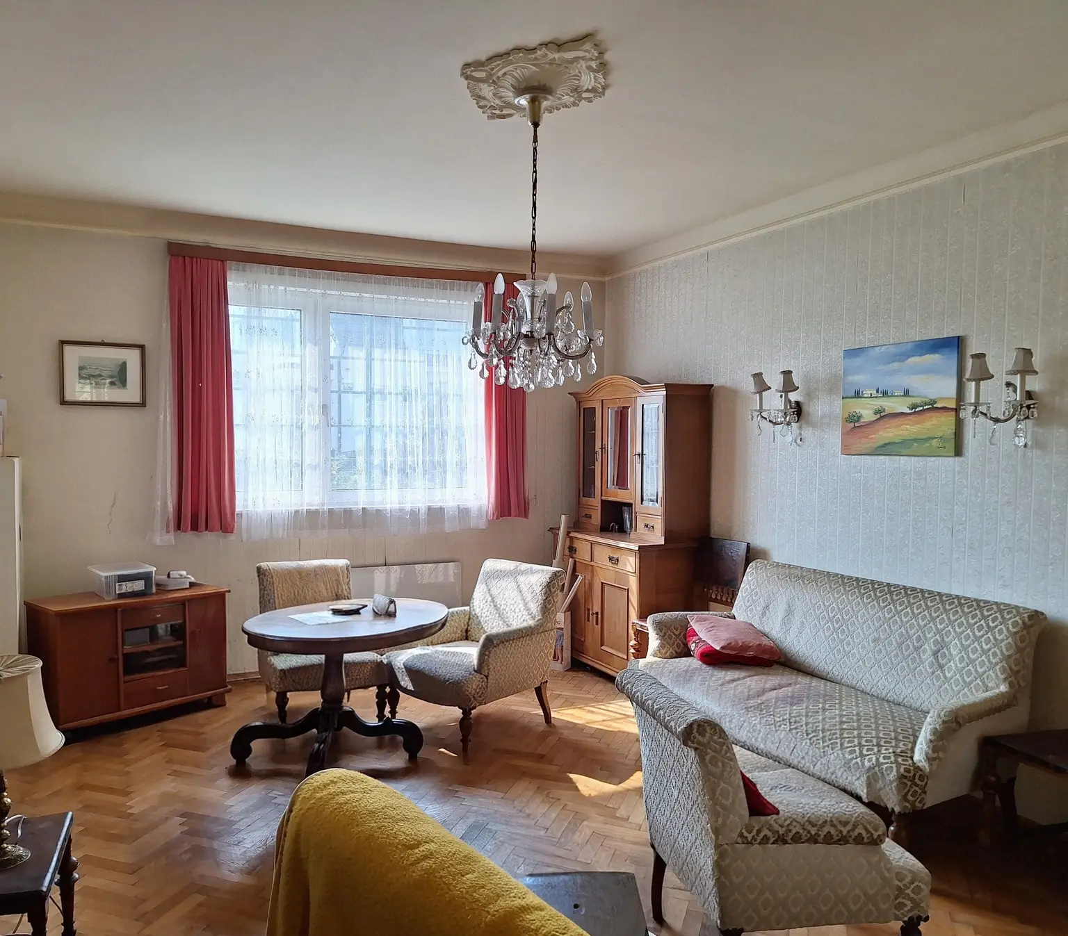 Rarität - Dekorativer Fassadenschmuck aus den 1930er Jahren - Nahe Maurer Wald und Lainzer Tiergarten