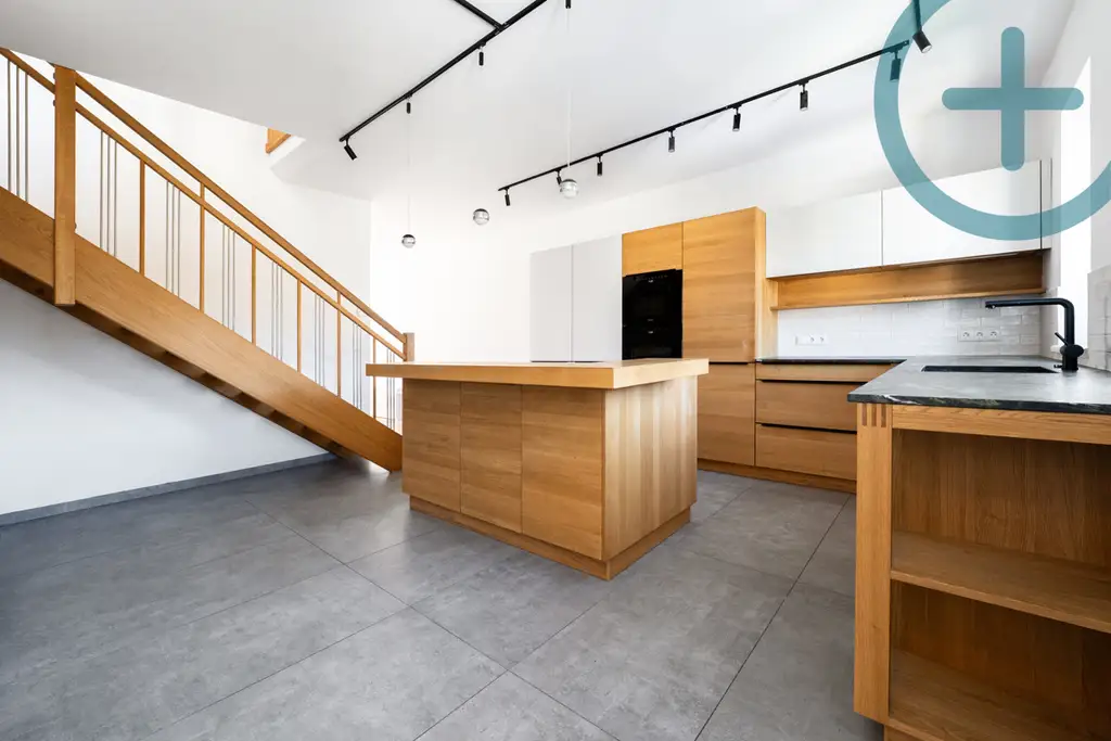 DG-WEITBLICK MIT 2 TERRASSEN UND TRAUMKÜCHE