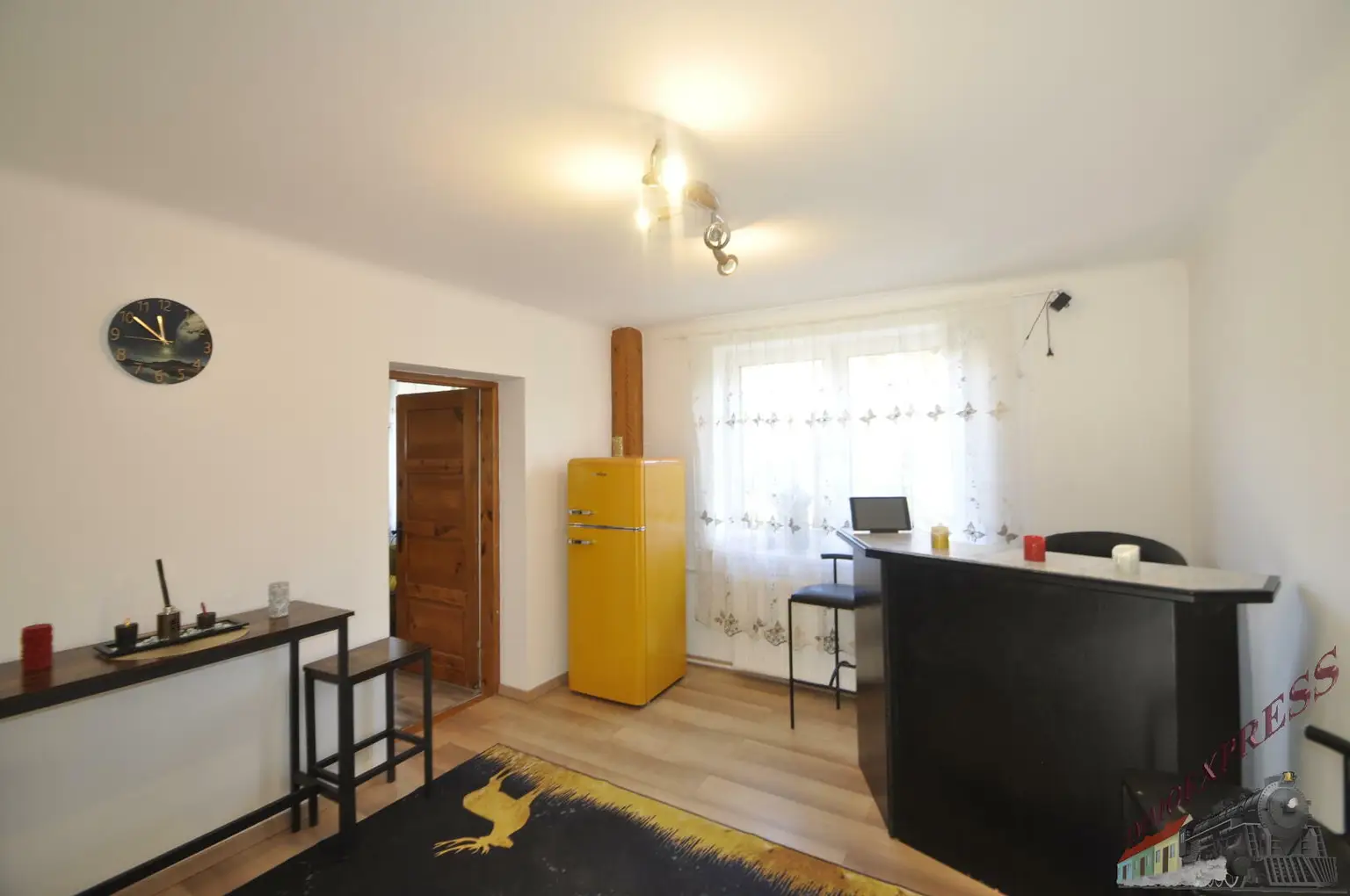 2-Parteien-Haus mit 2 Wohnungen zu je 112 qm und 67 qm in Rotheau