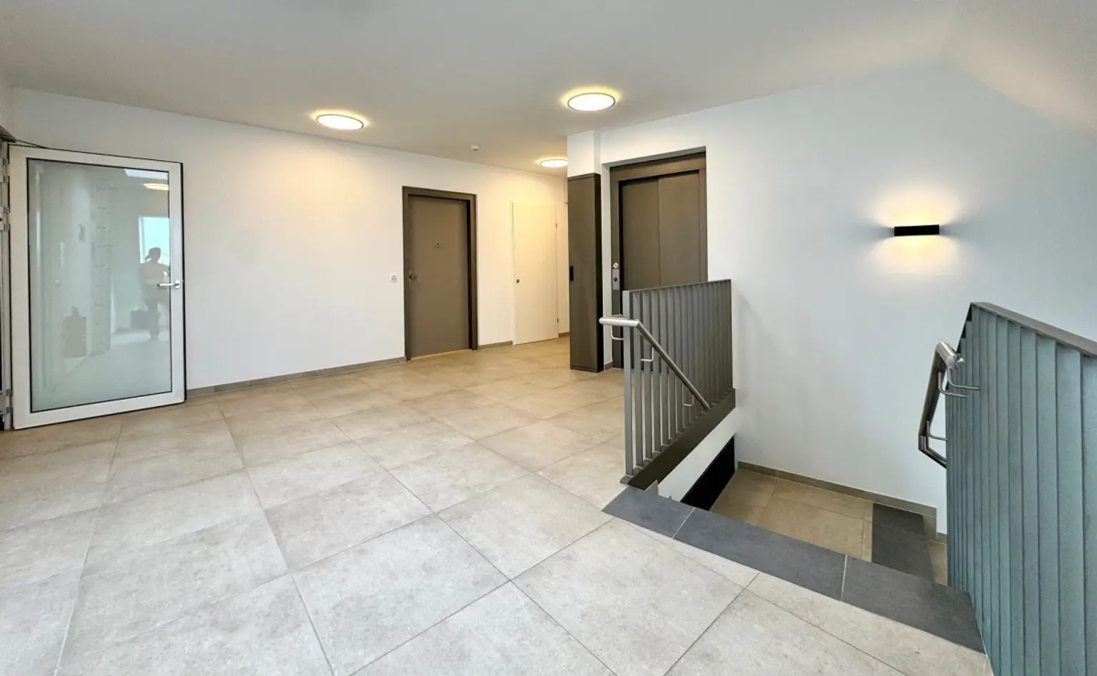 S | ++ NEU ++ Exklusives WOHNEN/ARBEITEN mit zwei sonnigen TERRASSEN | Prima Service Immobilien