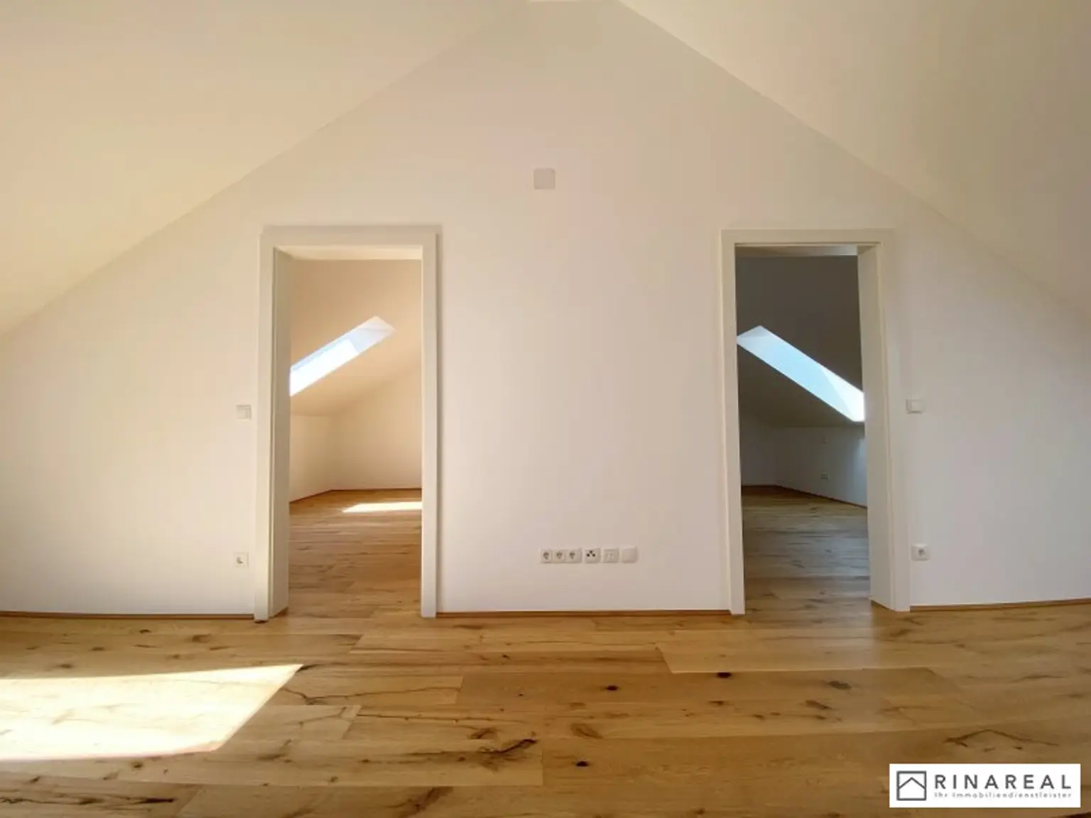 NEUBAU - Erstbezug | Penthouse | 4 Zimmer mit Terrasse | Schlüsselfertige Ausführung | Zentralheizung: Luftwärmepumpe | Neugasse